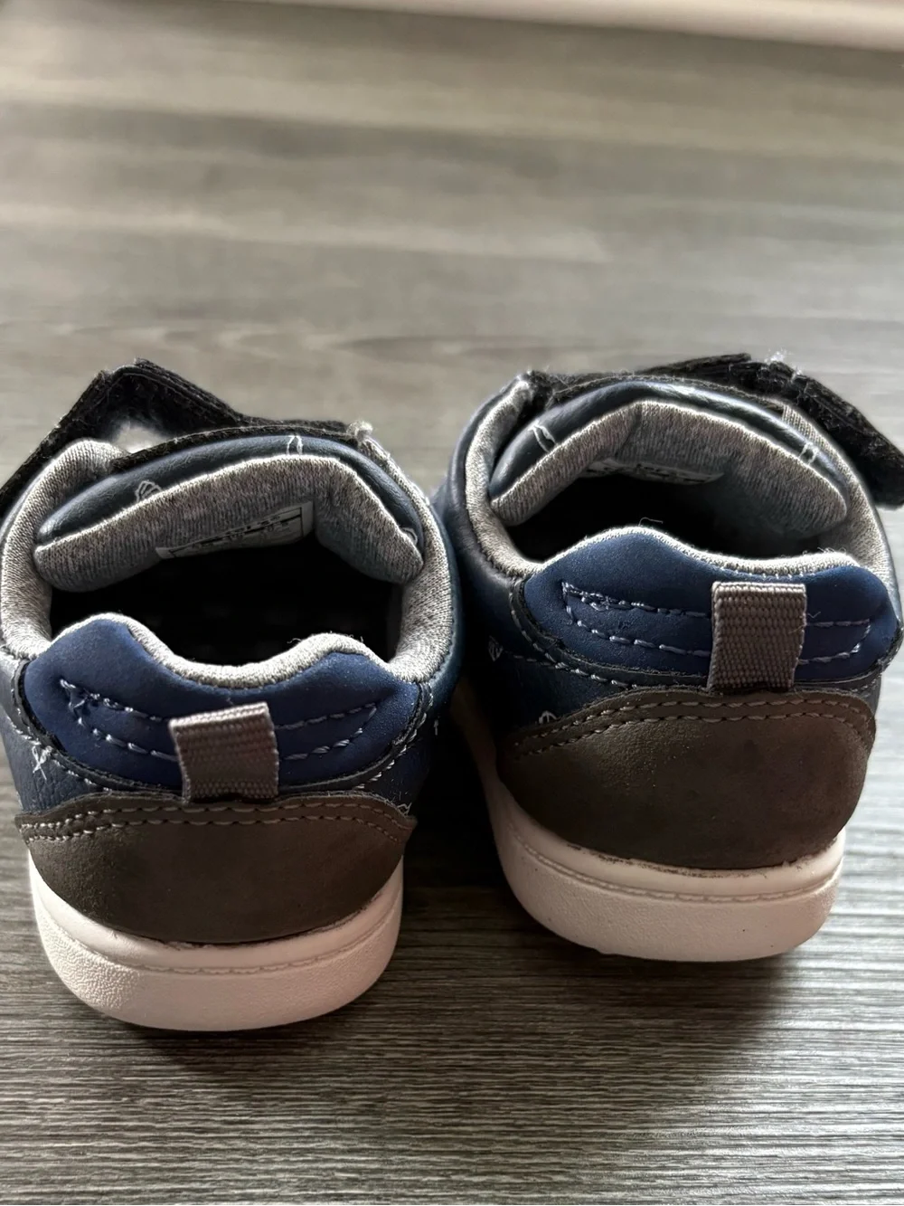 Carter's Navy Toddler Sneakers with White Accent. Size 3.5
